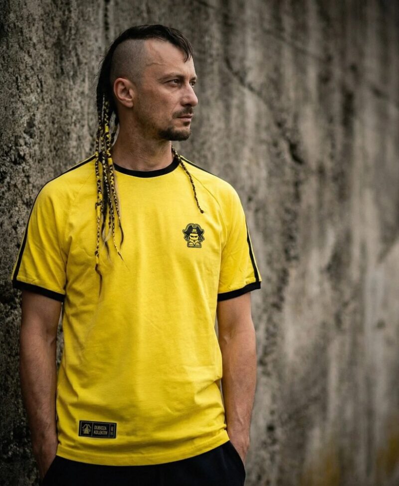 Majica Dubioza kolektiv Two Stripes žuta